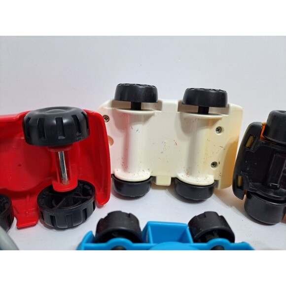 Fisher Price Little People Vehicle Lot of 6 Tow Truck Blue Car Red Car - Picture 13 of 14